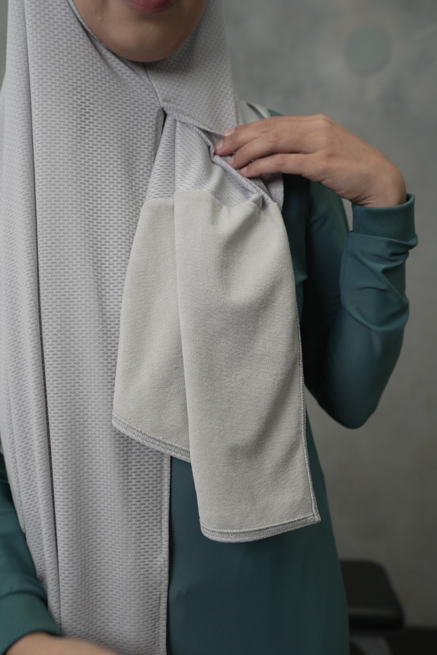 Touch Up Training Scarf